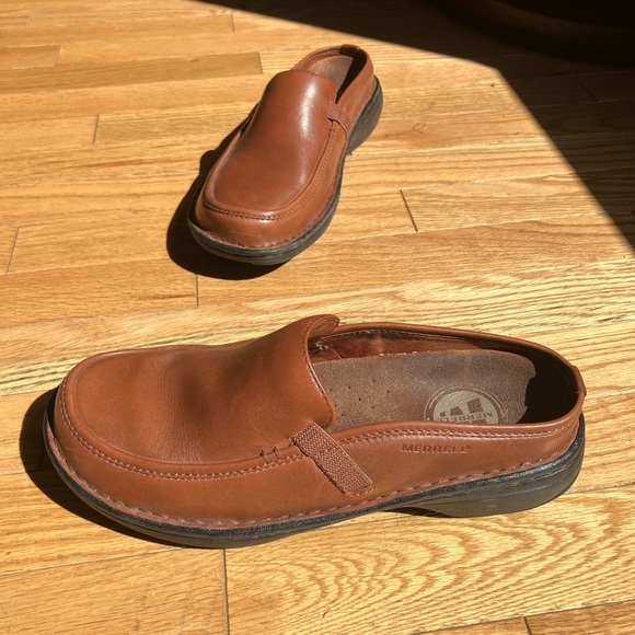 Merrell Leather Brown Slip On Loafers sz 8 1/2 Comfort Gorpcore Teacher - Picture 1 of 6